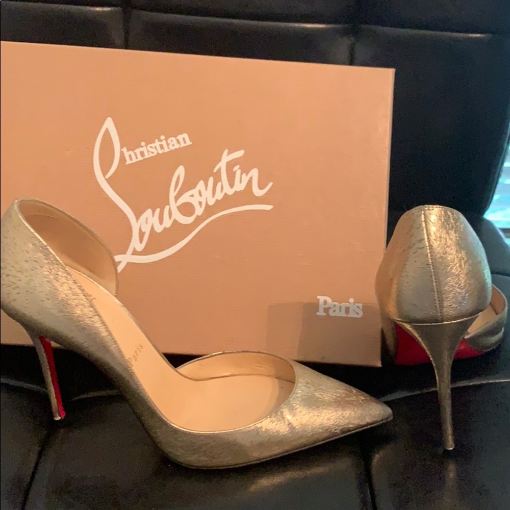 Christian Louboutin, gold her and gold